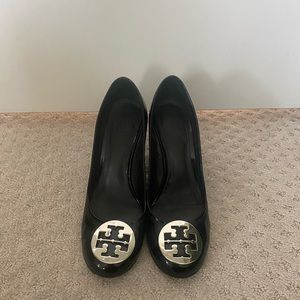 Tory Burch Black Heels With Silver Accents